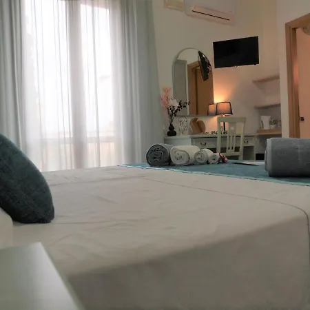 Lighea לינה וארוחת בוקר 3*