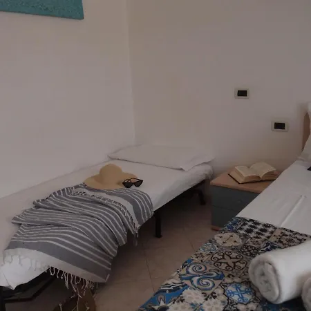 Lighea לינה וארוחת בוקר