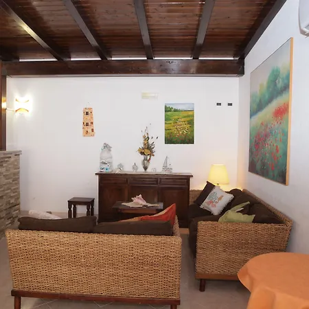 לינה וארוחת בוקר Lighea