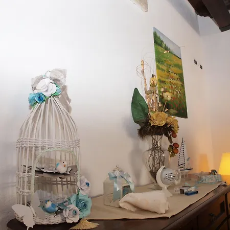 לינה וארוחת בוקר Lighea