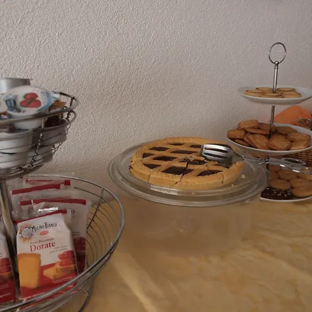 לינה וארוחת בוקר Lighea