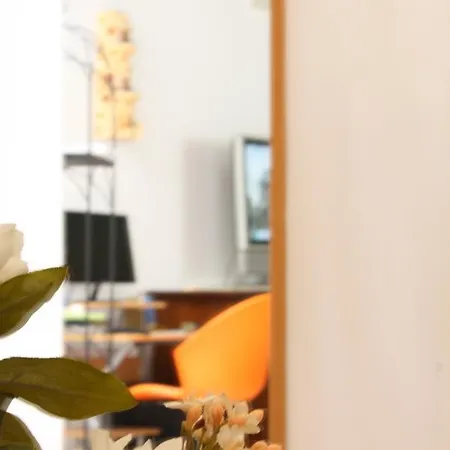 לינה וארוחת בוקר Lighea