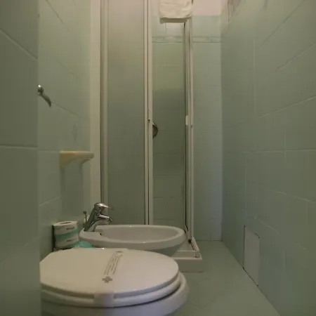 לינה וארוחת בוקר Lighea